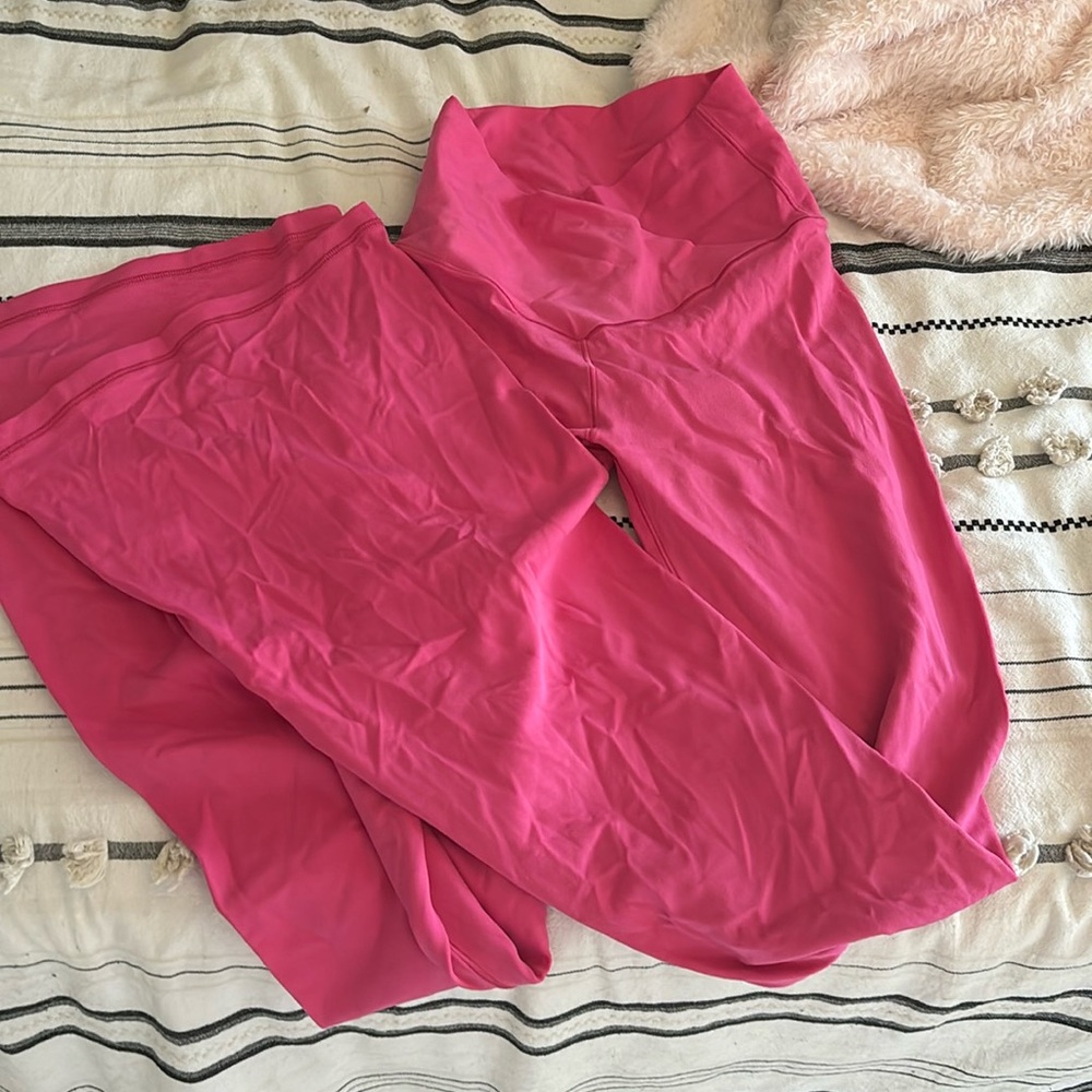 arie pink flair leggings